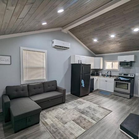 Summerlee Suite - Beautiful Remodeled Farmhouse Oak Hill Exterior photo