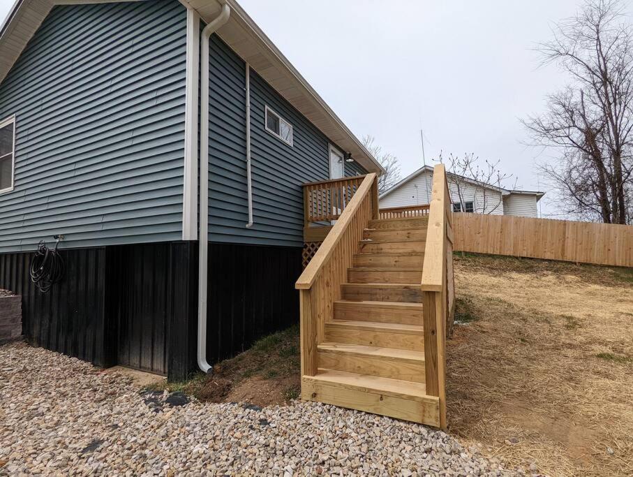 Summerlee Suite - Beautiful Remodeled Farmhouse Oak Hill Exterior photo